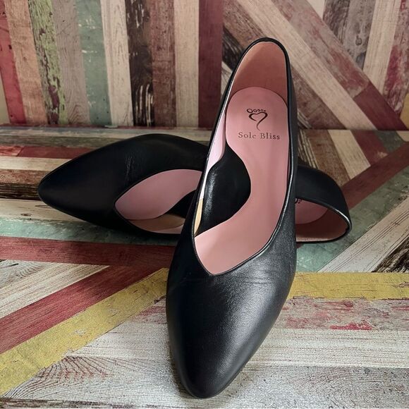 Sole Bliss Black Women's Heels - Picture 2 of 12